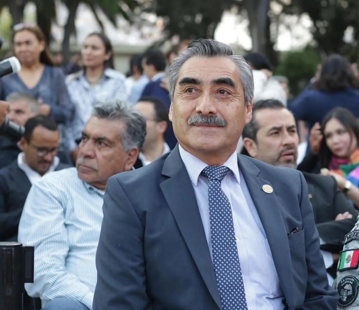 ¿Podrán trabajar en EE.UU. los egresados de la UAEH? Esto planea la universidad