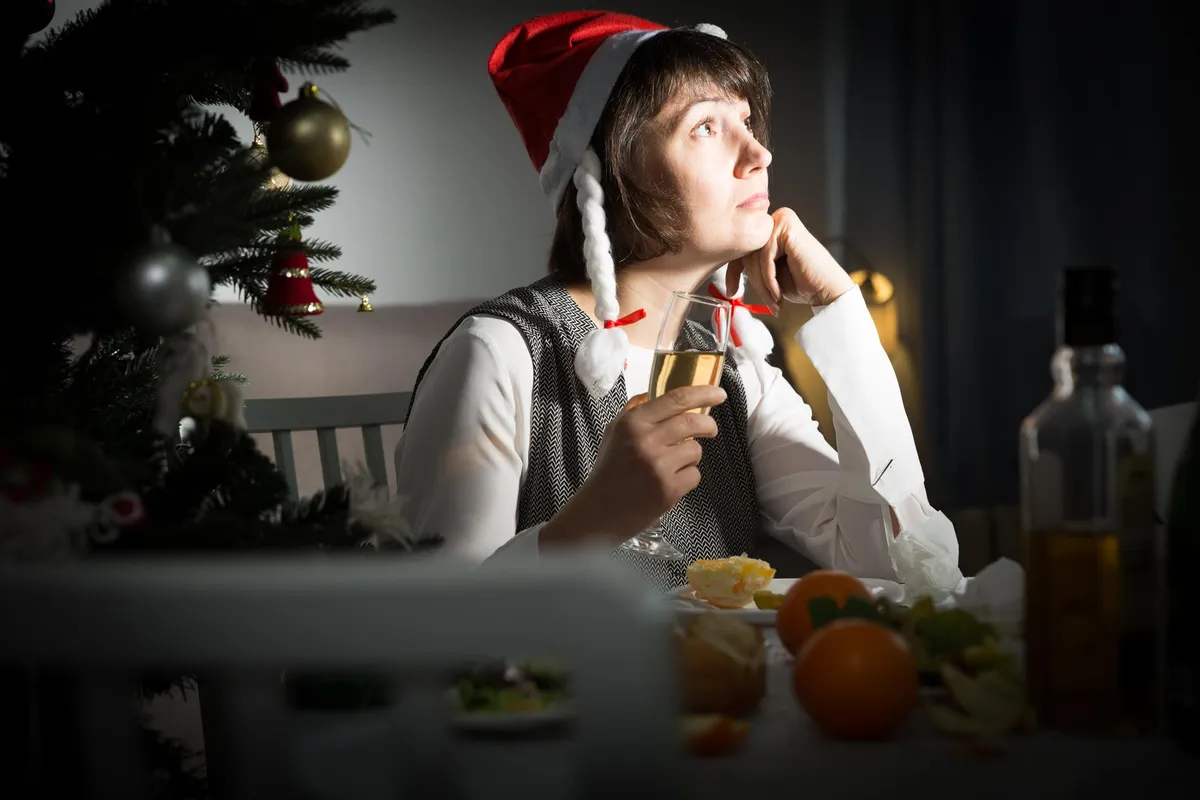 Especialistas explican por qué no celebrar también puede ser una forma válida de cerrar el año