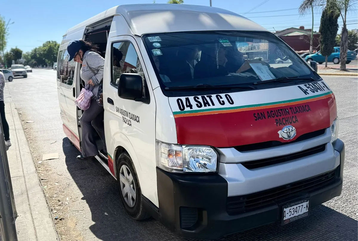 Tarifas más altas, pero unidades en mal estado: ciudadanos cuestionan el aumento de pasaje en Hidalgo y exigen cambios reales.