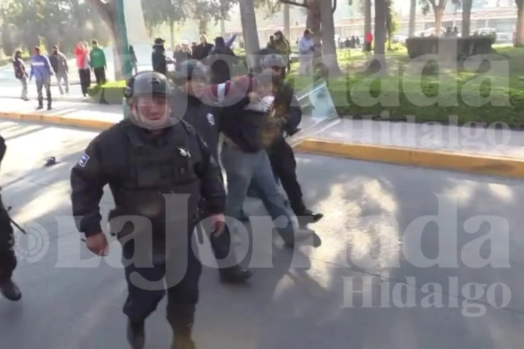 Conato y detenidos tras operativo en planta Cruz Azul Hidalgo