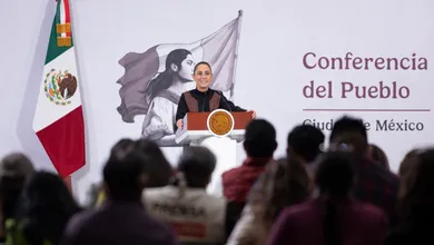 Turistas recorren destinos mexicanos tras confirmarse que México crece 6% en turismo este año.