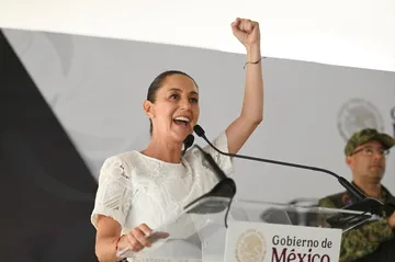 Claudia Sheinbaum supervisa construcción de hospital IMSS-Bienestar en Yucatán