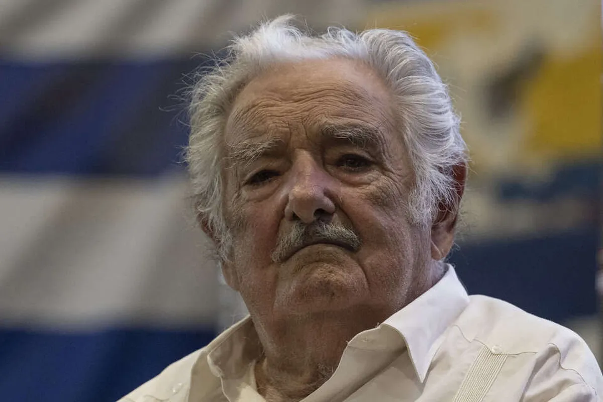Hospitalizan a José Mujica tras recibir tratamiento por cáncer