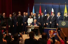 Trump proclama guerra militar contra el narco