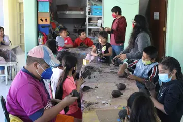 En “Laboratorio de Formas” explorarán uso de materiales para enriquecer creatividad