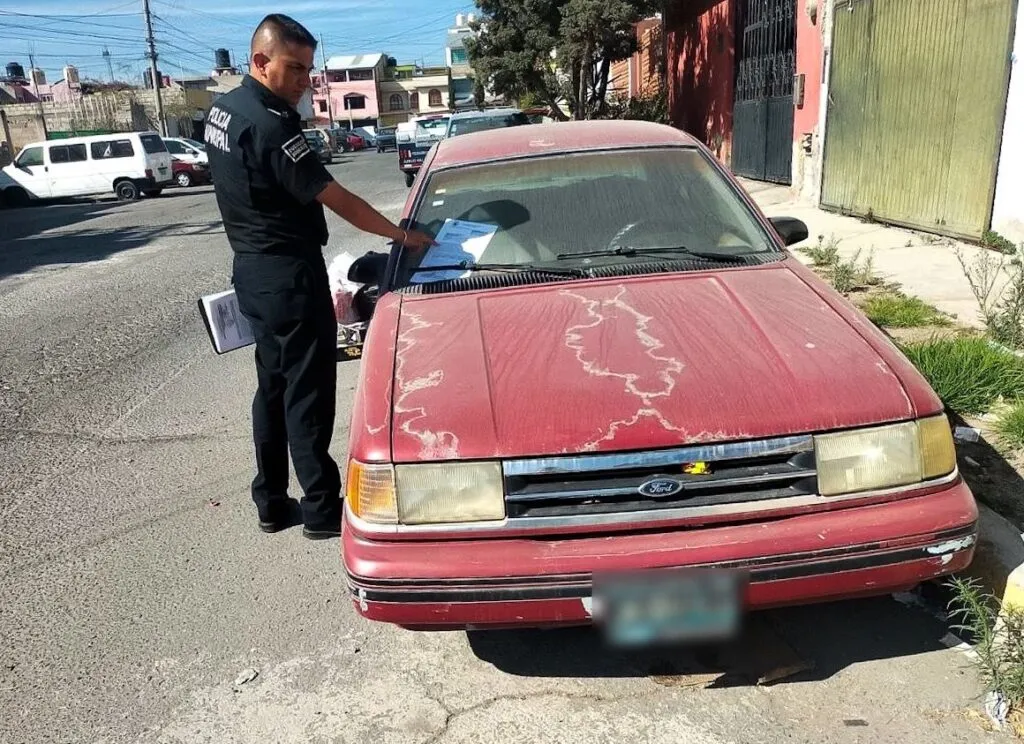 Operativo Rastrillo libera calles de Pachuca y detecta autos robados