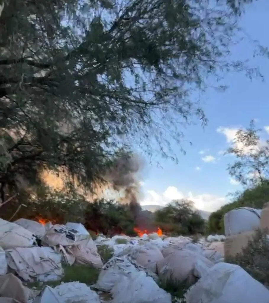 Tres incendios movilizan a cuerpos de emergencia en el Valle del Mezquital