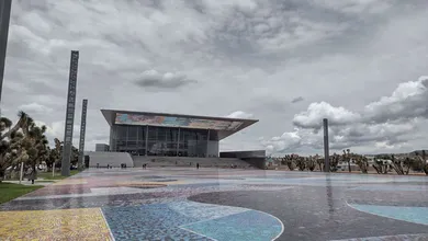 El parque David Ben Gurion requiere restauración urgente: aún sin fecha para intervenir el mosaico monumental de Bayron Gálvez