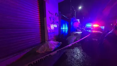 Hallazgo de hombre sin vida en la vía pública