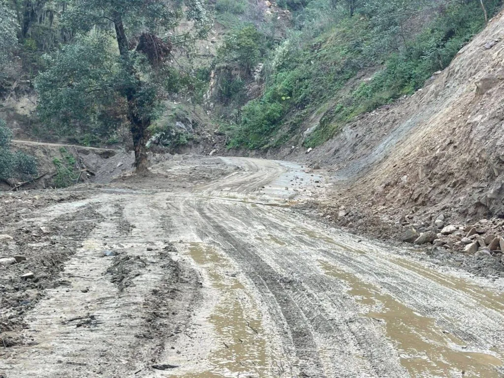 Vaguada monzónica deja daños en atractivos turísticos de Nicolás Flores