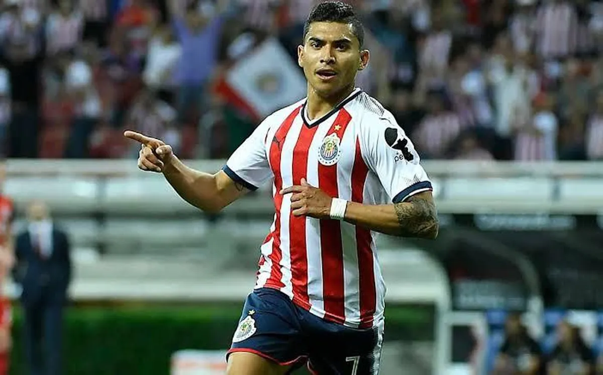 Orbelín Pineda cerca de regresar a Chivas: detalles de la negociación y condiciones acordadas