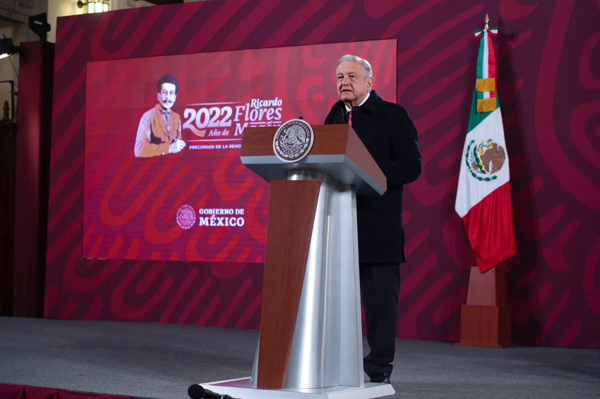 Llama AMLO a universidades a volver a clases presenciales