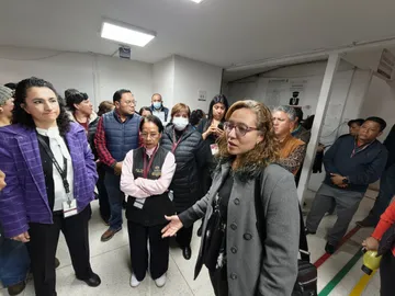 Trabajadoras del ISSSTE Hidalgo se manifiestan contra subdelegada por acoso y violencia laboral