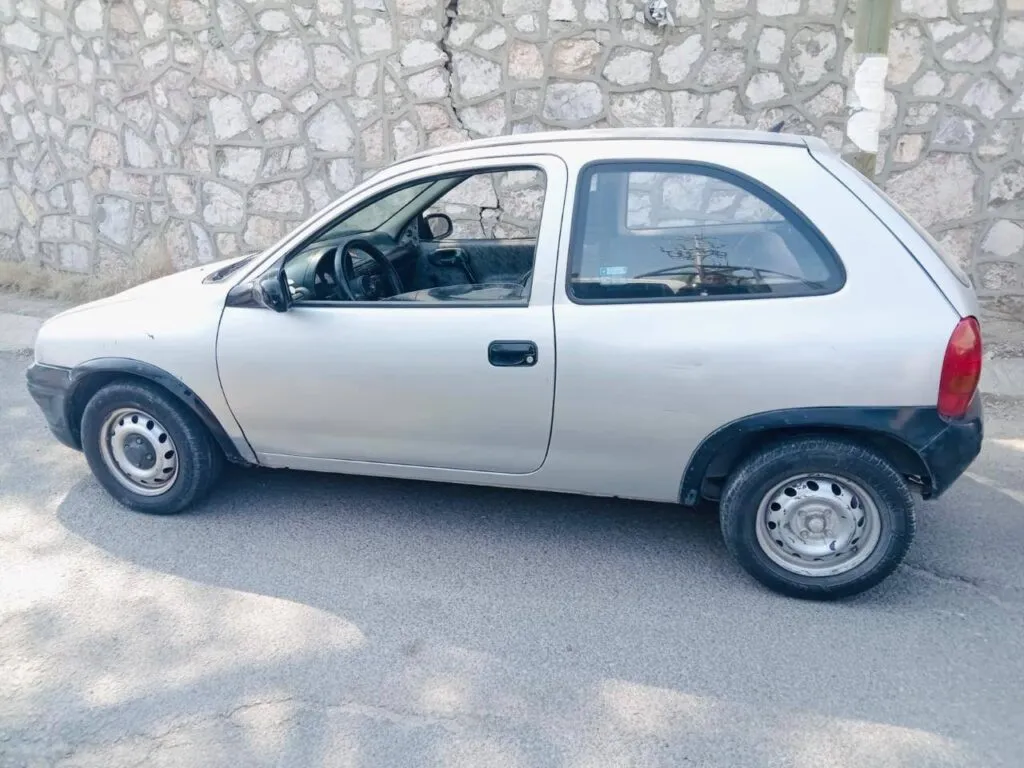 Caen dos en Atitalaquia tras robarse un Chevy e intentar escapar