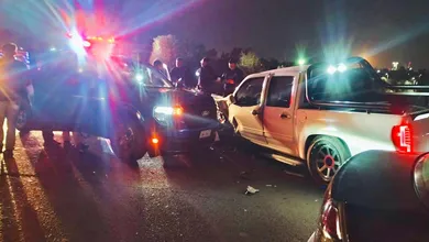 Camionetas siniestradas tras choque frontal en la carretera Jorobas-Tula.
