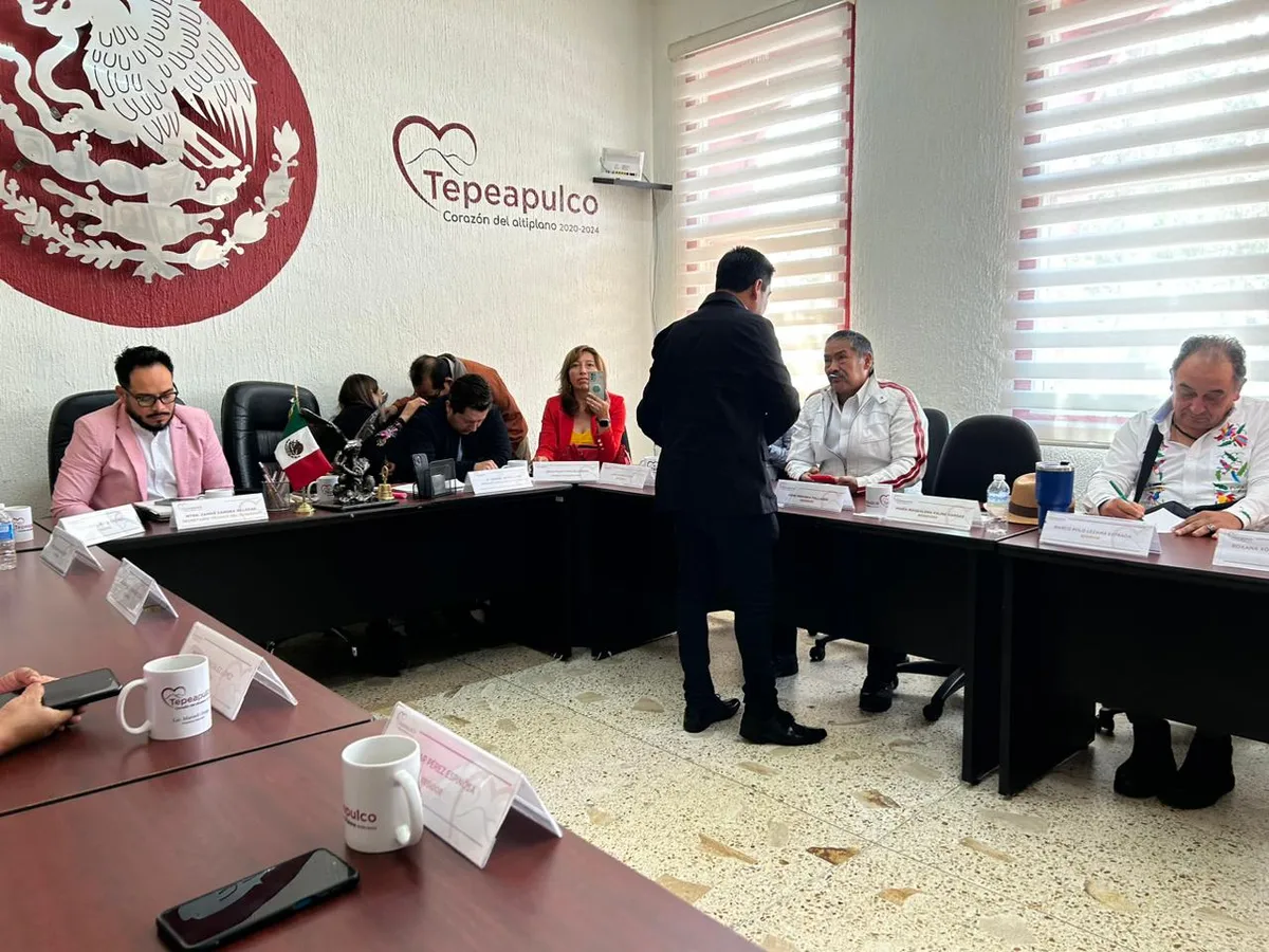 Tepeapulco: retienen a regidores para obligarlos a aprobar el presupuesto