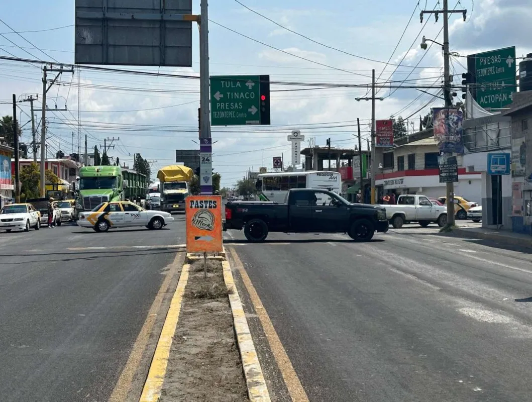 Tezontepec de Aldama: retienen a empleados de CFE ante cortes de luz