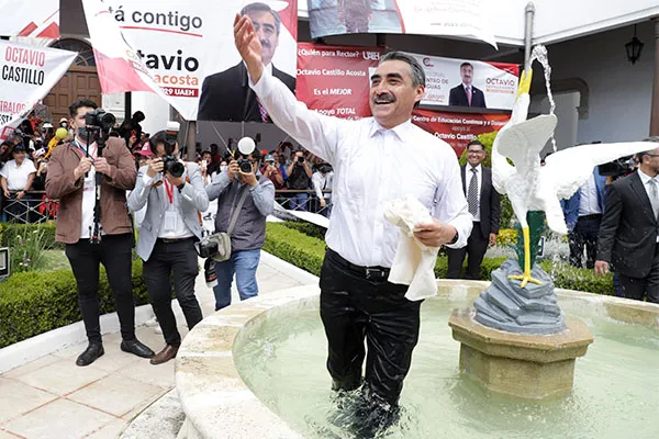 ¿Cuál es el origen de la Garza decapitada por estudiantes de la UAEH?