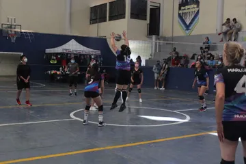 Ardillas I, campeón del torneo en de voley en CEUMH
