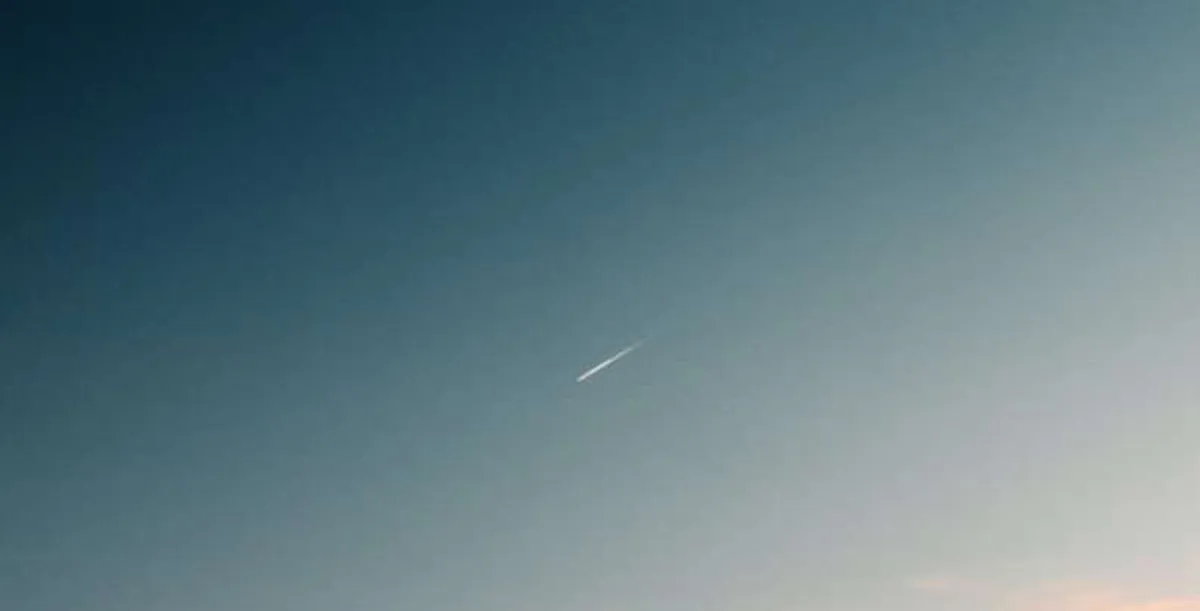 Video | Se observa luz en cielo de Pachuca; podría ser cometa