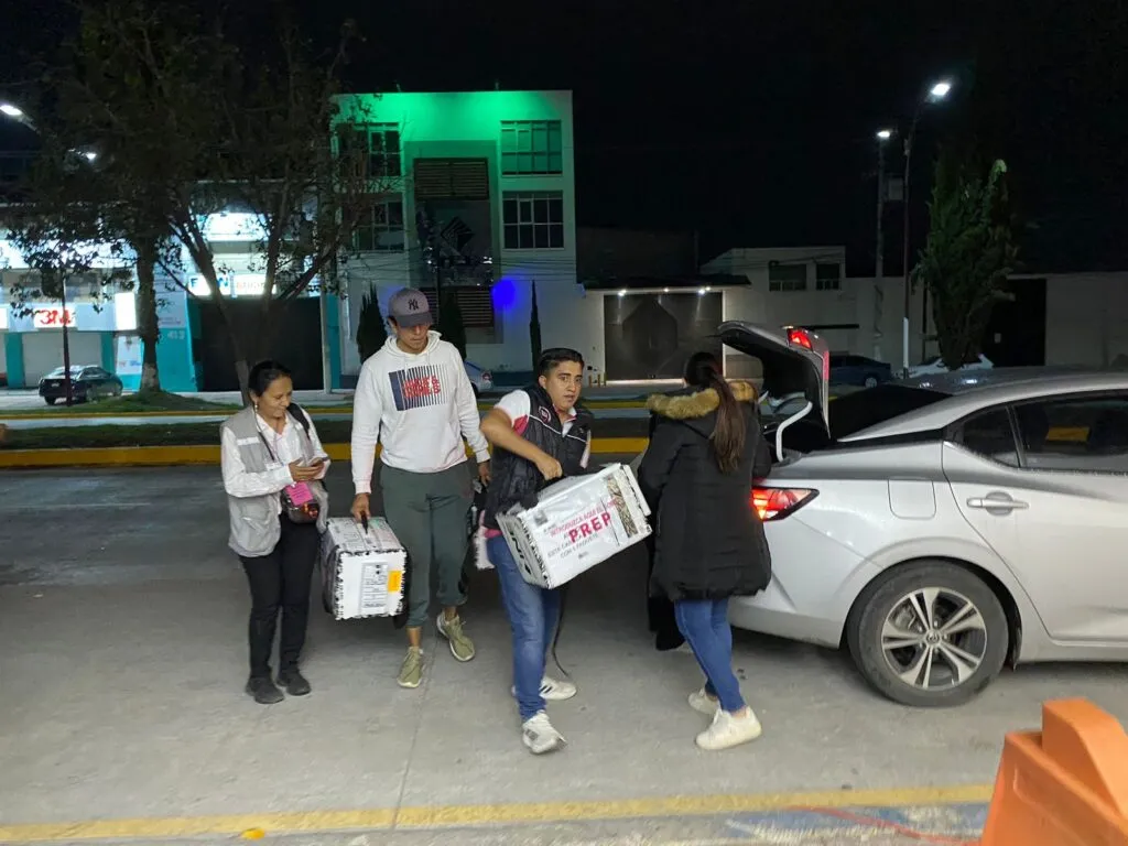 Avanza entrega de paquetes electorales a Consejos Distritales