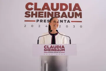 Claudia Sheinbaum anuncia arranque de nuevos programas sociales con mujeres de 60 a 64 años y adolescentes