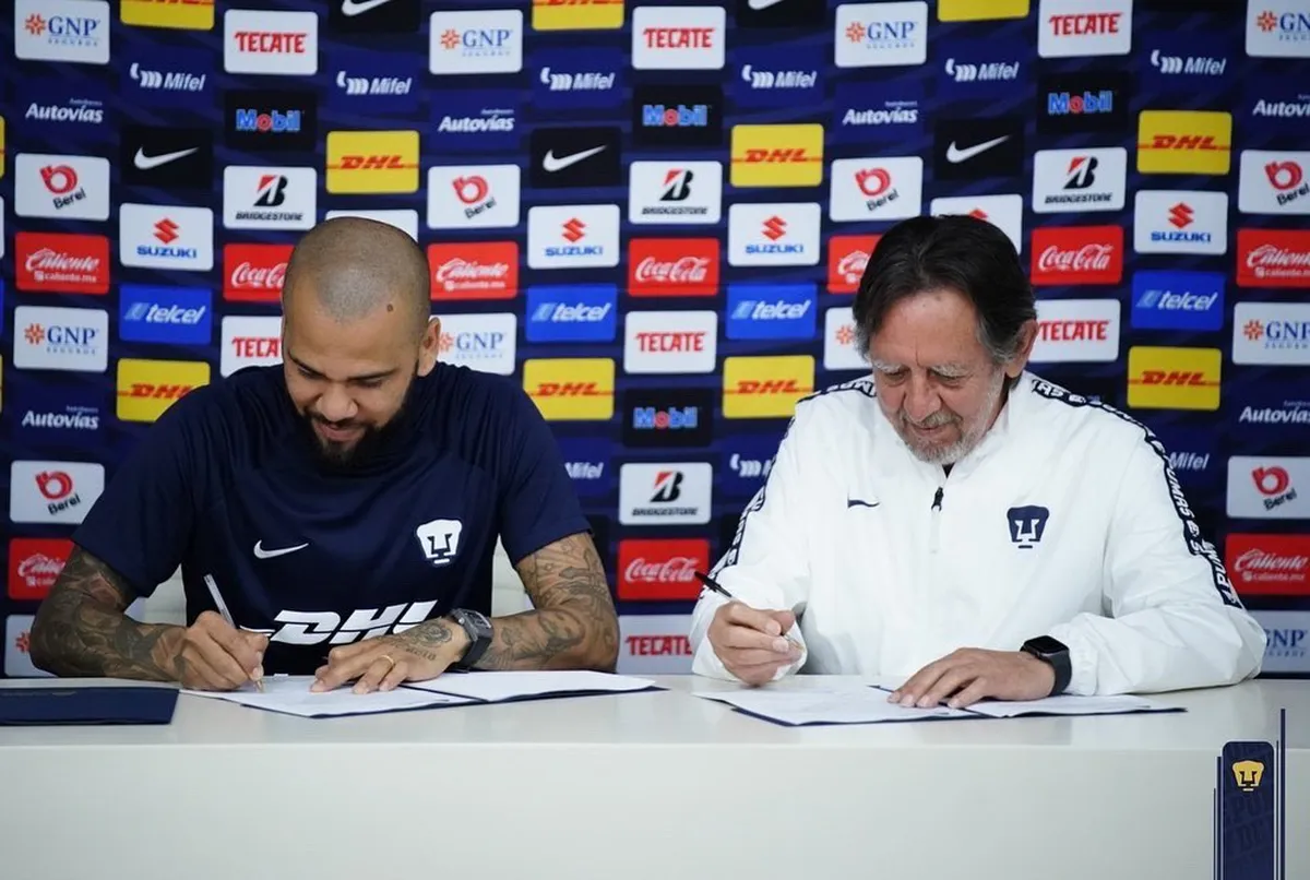 Dani Alves: firma contrato con los Pumas de la UNAM