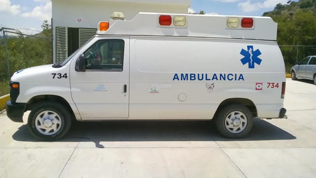 Roban equipo médico de ambulancias en Tula