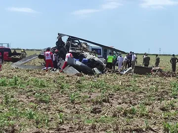 Mueren 14 marinos tras desplome de helicóptero de Semar en Sinaloa