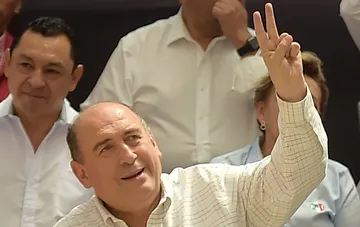 Moreira señala a Menchaca por no criticar a exgobernadores