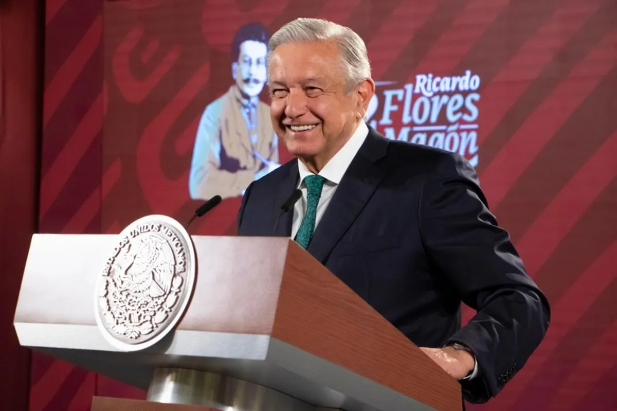 El país está saliendo adelante por canalización de apoyos a los de abajo: AMLO