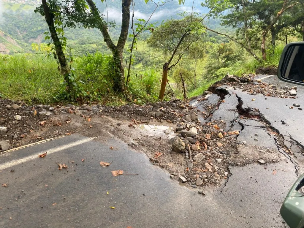 ¡Hidalgo en alerta roja! Comunidades incomunicadas, obras retrasadas y seis personas desaparecidas