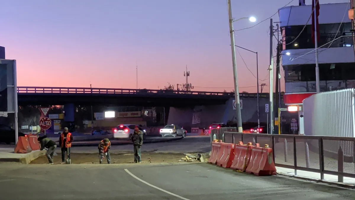 Pachuca: tráfico intenso en el bulevar Colosio por cierre en la glorieta 24 horas