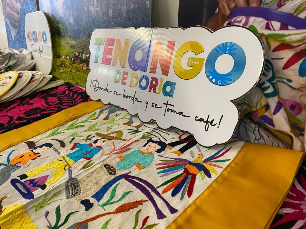 Tenango de Doria celebra el arte del bordado