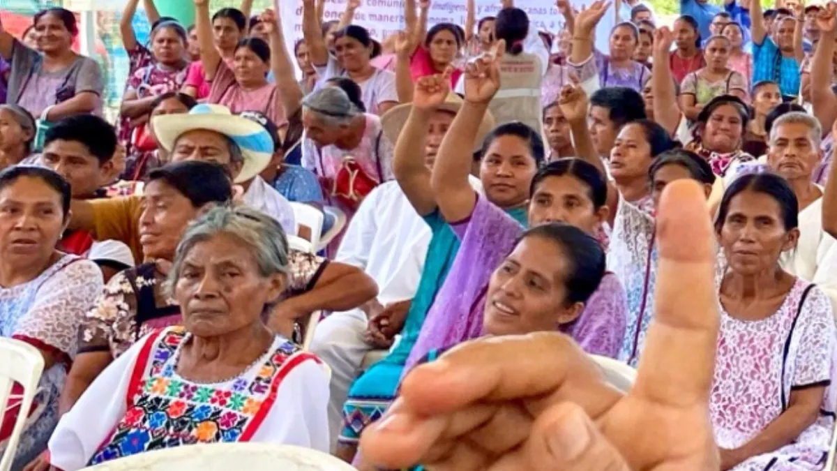 Mujeres mexicanas podrán registrarse a la Pensión Bienestar 2025 y recibir 3 mil pesos bimestrales desde agosto.