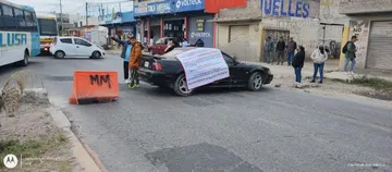 Tlahuelilpan: padres de familia cierran carretera; exigen devolución de dinero