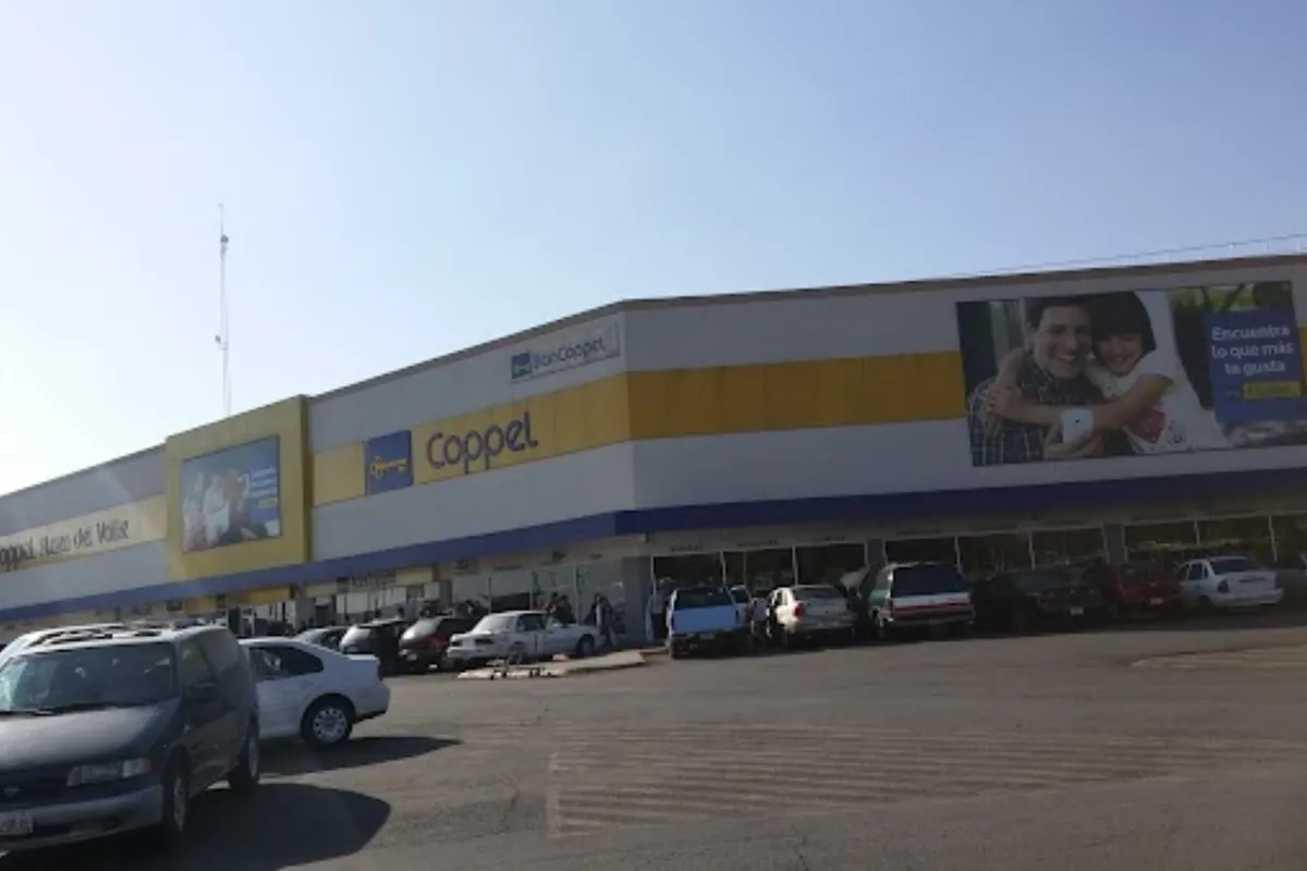 Mujer es detenida por presunto robo en tienda de Soriana del Valle