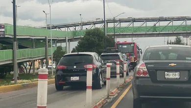 Multas por invadir carril del Tuzobús