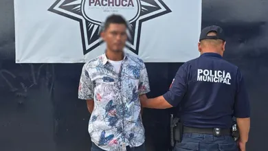 detención de un hombre durante un operativo en Pachuca.