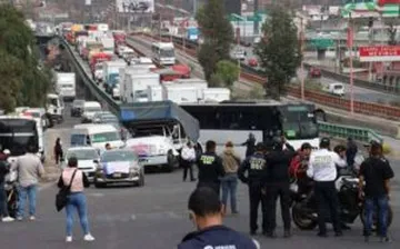 Transportistas bloquearán la México-Pachuca el próximo lunes