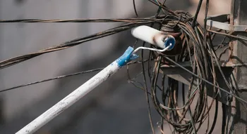 hombre se electrocuta mientras pintaba una casa en Actopan