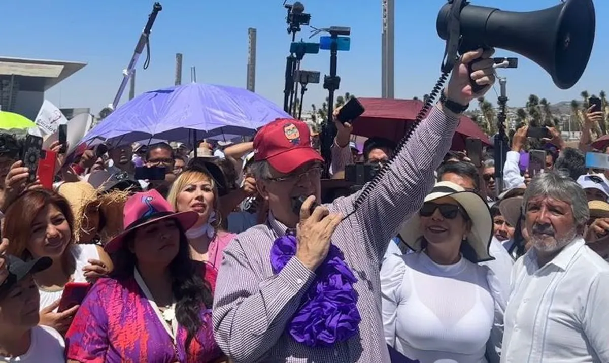Marcelo Ebrard propone “sueños” a mujeres en Hidalgo