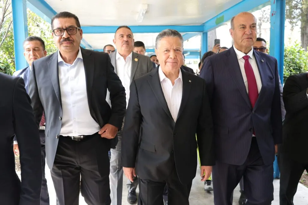 Hidalgo destina 121 mil millones de pesos a educación durante cuatro años