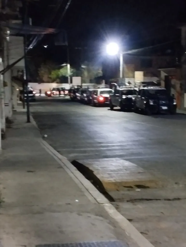 Toman planta cementera de Cruz Azul; se reportan disparos