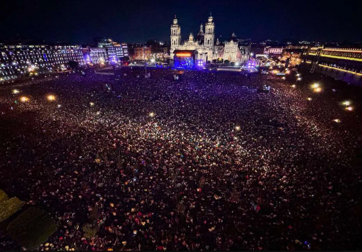 Ante 300 mil personas, Los Fabulosos Cadillacs rompen récord en el Zócalo