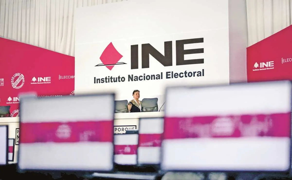 Mayoría avala desaparición de institutos electorales: encuesta INE