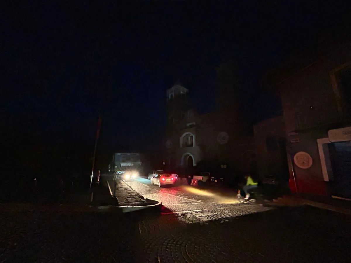 Apagones de ayer, por alta demanda de energía por calor: AMLO