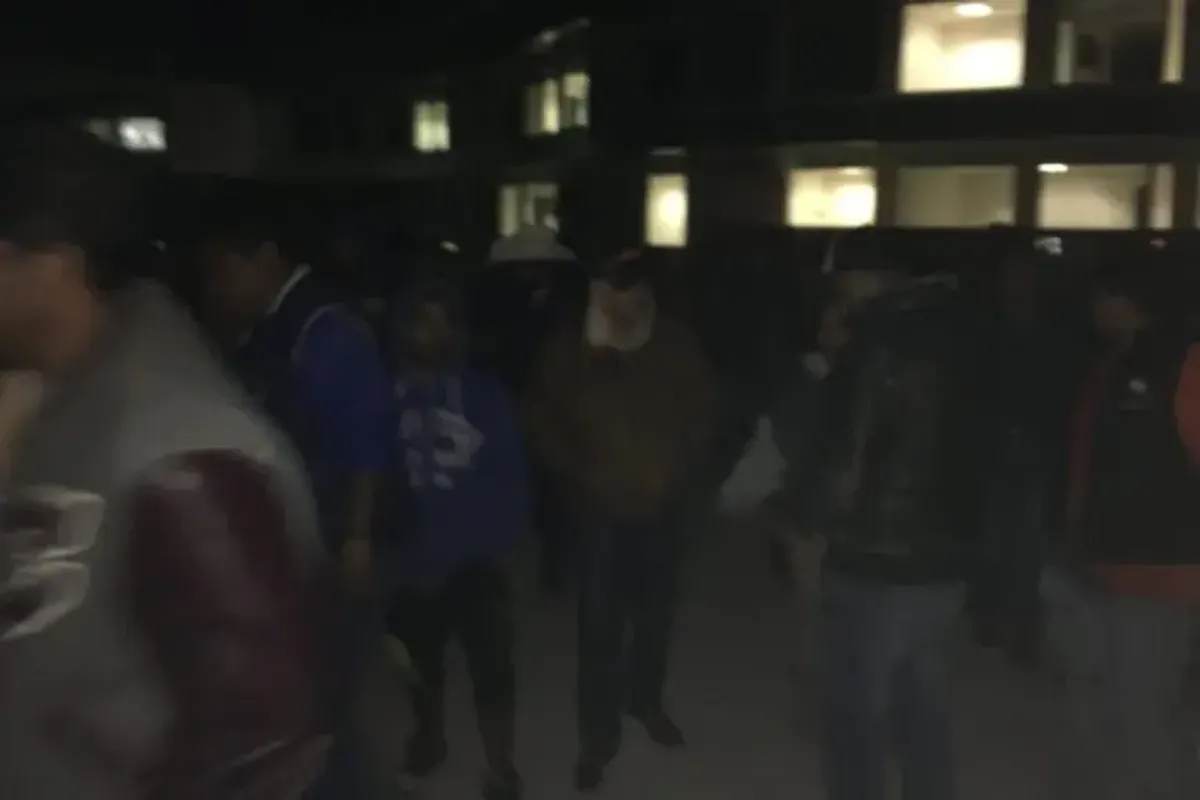 Militares y Guardia Nacional enfrentan resistencia en operativo por huachicol en Tepetitlán.