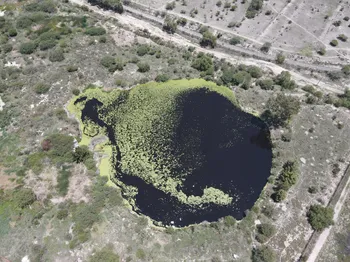 Bloquean vecinos de Atitalaquia por contaminación de agua