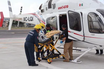 El helicóptero del Gobierno de Hidalgo movilizó un operativo urgente para llevar a un bebé al Hospital del Niño DIF.
